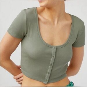 Sunday Best (Aritzia) ‘Holly’ Short Sleeve Button Up Cropped T-shirt